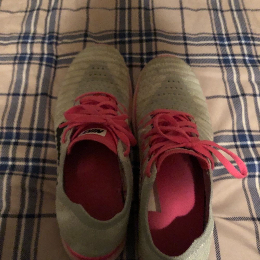 Nike girls shoe